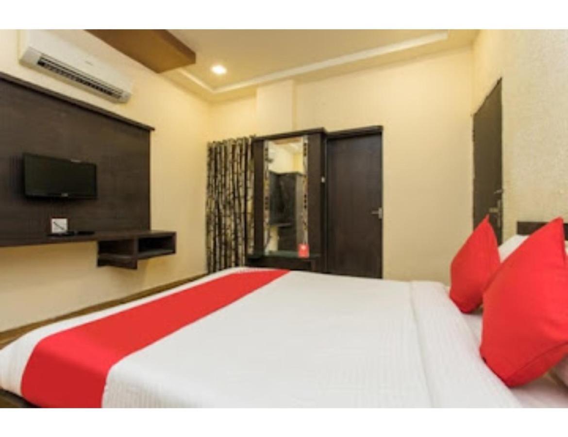 Hotel Shree Shyam Palace, Ujjain Exteriör bild